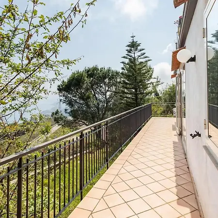 Villa With Sea View *