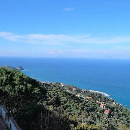 Villa With Sea View Villa *